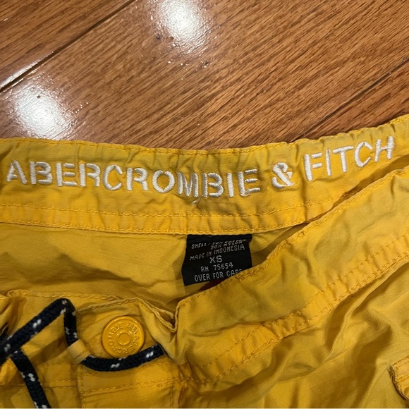 Vintage Abercrombie And Fitch Women Yellow Surf Board Cut Off Shorts Size XS - Picture 4 of 9